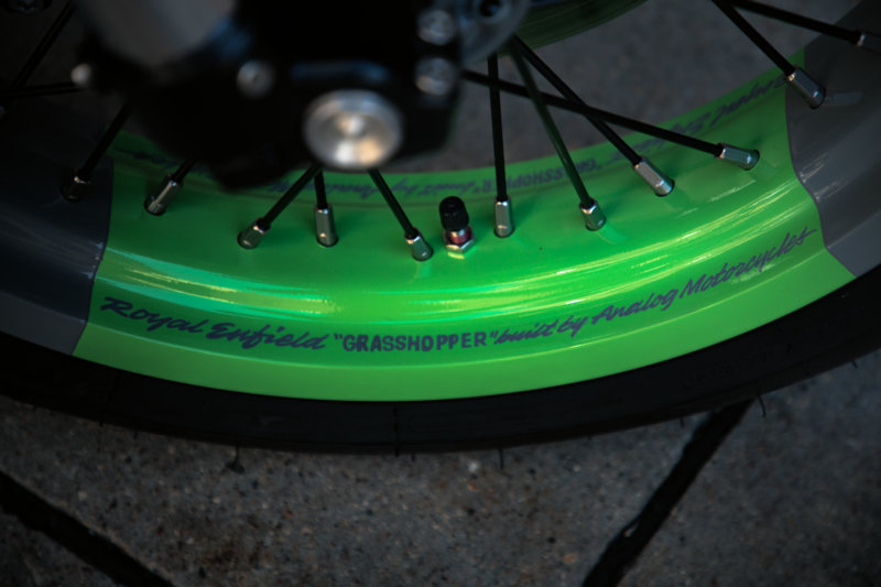 analog-motorcycles-royal-enfield-grasshopper